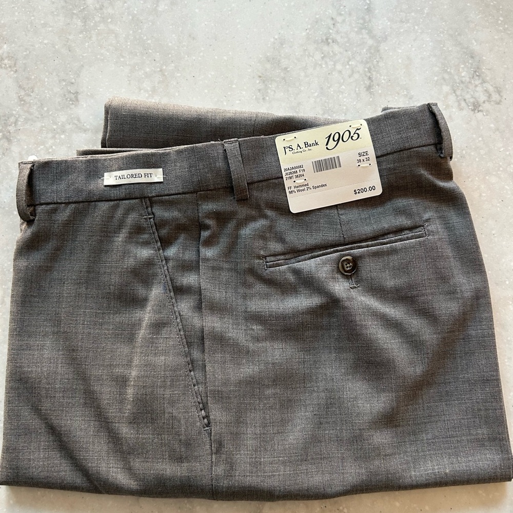 Jos. A. Bank Dress Pants 38x32 (brand new)